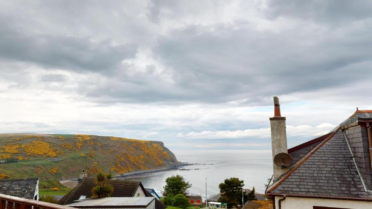 Puffins Nest Villa Gardenstown Exterior photo